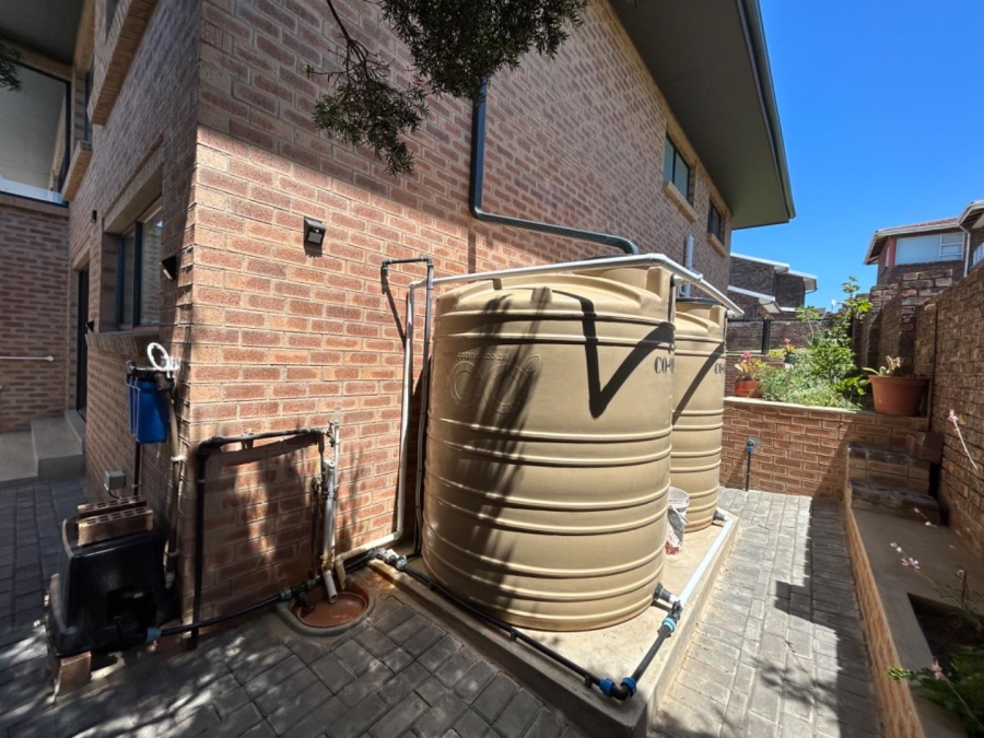 4 Bedroom Property for Sale in Wavecrest Eastern Cape